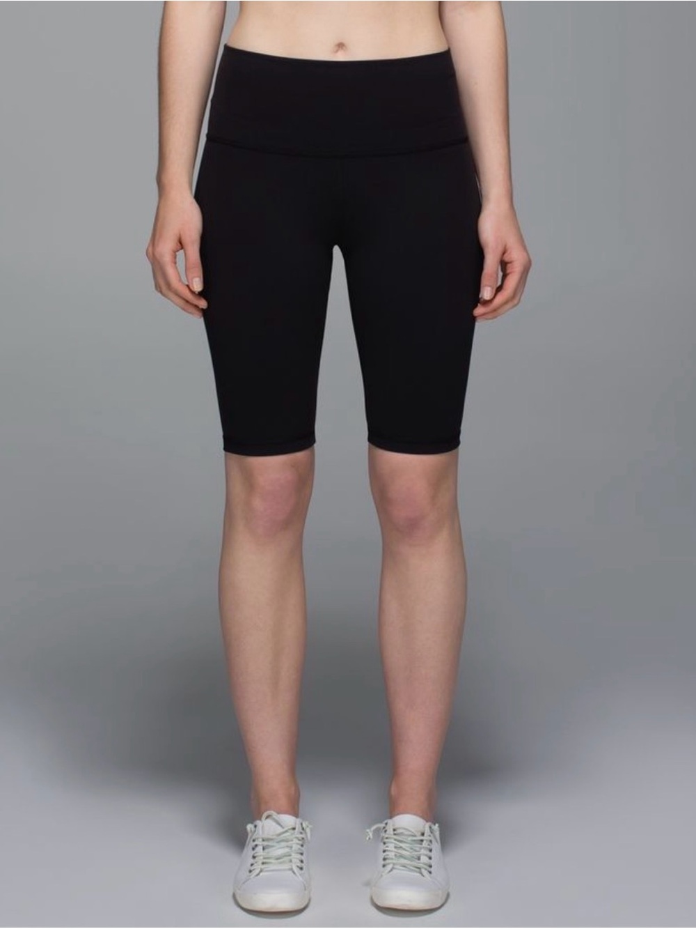 NWT Lululemon Groove Short III Black Bike Shorts Size 8
